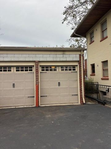 275 S Limestone 310, Lexington, KY 40508