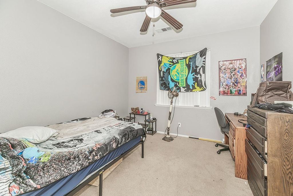 Image 19 of property listing at 3704 Bryan Street, Selma, CA 93662