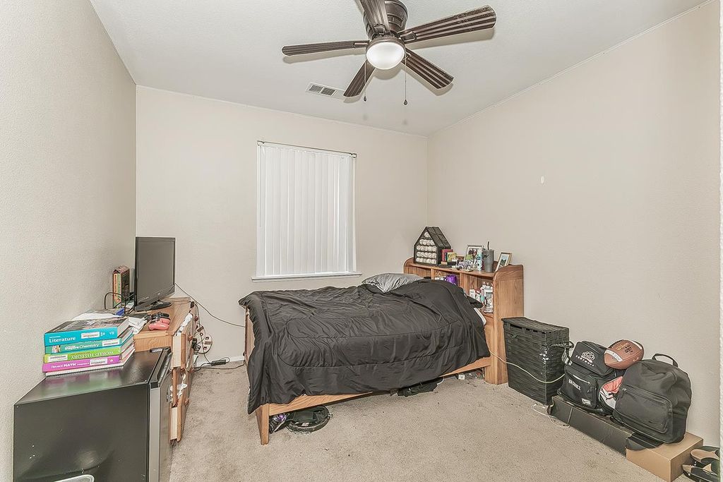 Image 22 of property listing at 3704 Bryan Street, Selma, CA 93662