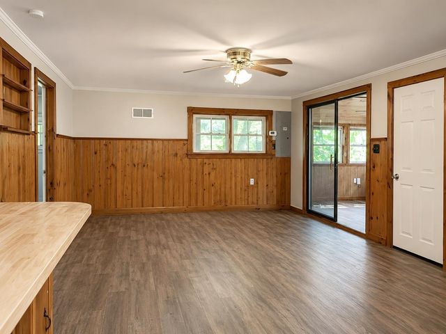9 Pinecrest Road, Raymond, NH 03077