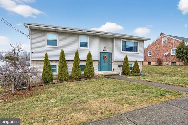 1386 JEFFERSON ST, Hellertown, PA 18055