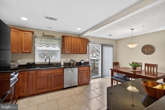 1386 JEFFERSON ST, Hellertown, PA 18055