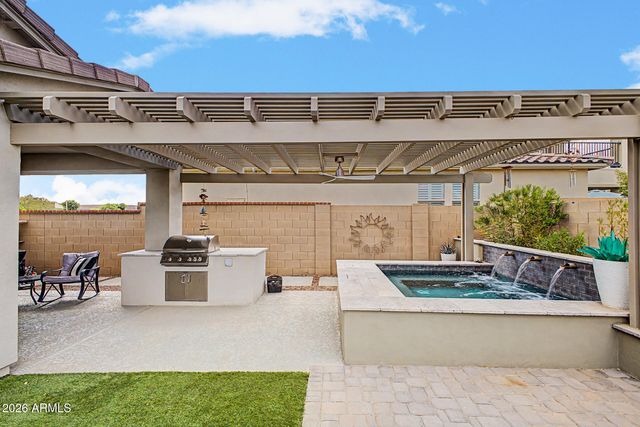 19982 W GLENROSA Avenue, Litchfield Park, AZ 85340