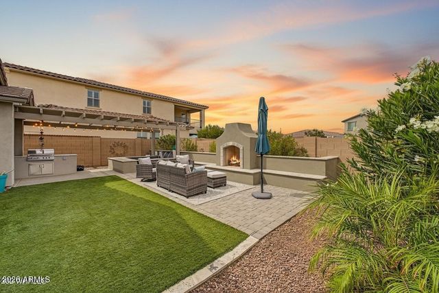 19982 W GLENROSA Avenue, Litchfield Park, AZ 85340
