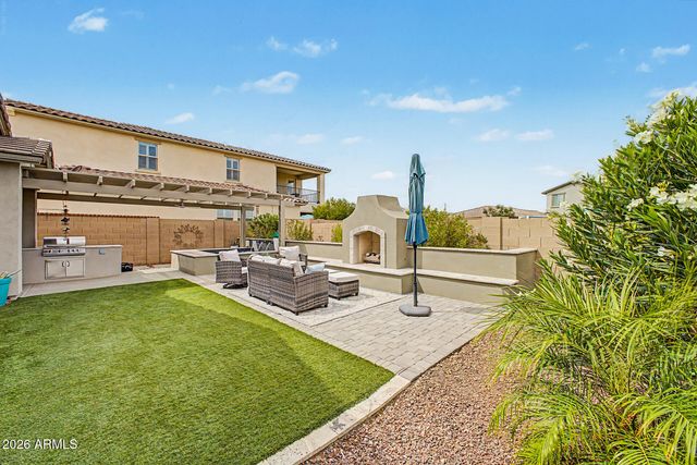 19982 W GLENROSA Avenue, Litchfield Park, AZ 85340