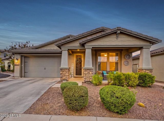 19982 W GLENROSA Avenue, Litchfield Park, AZ 85340