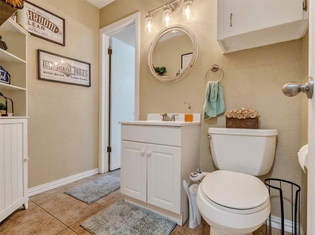 1348 Gifford Road, Angleton, TX 77515