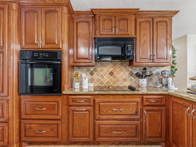 1348 Gifford Road, Angleton, TX 77515