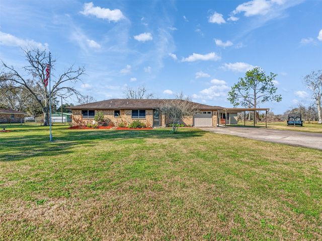 1348 Gifford Road, Angleton, TX 77515