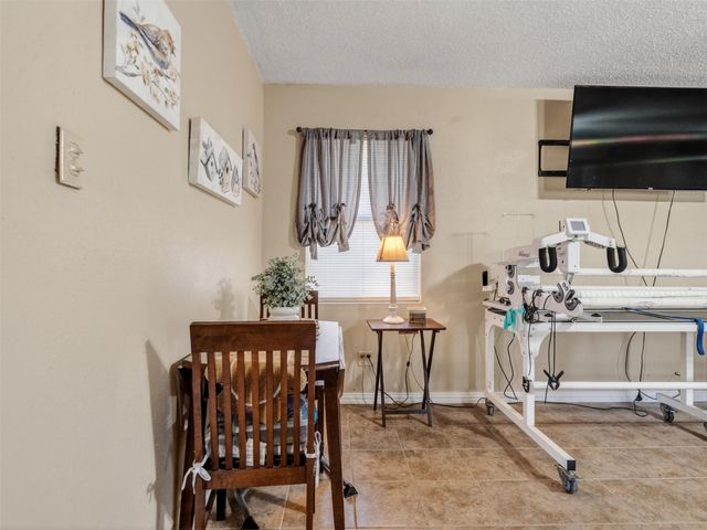 1348 Gifford Road, Angleton, TX 77515