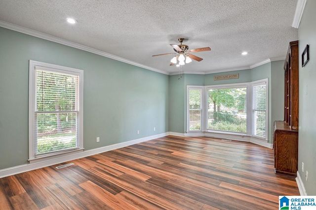 204 HICKORY HILL CIRCLE, Oneonta, AL 35121