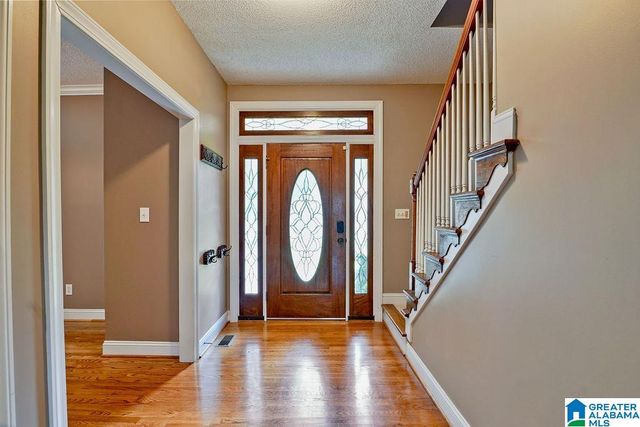 204 HICKORY HILL CIRCLE, Oneonta, AL 35121