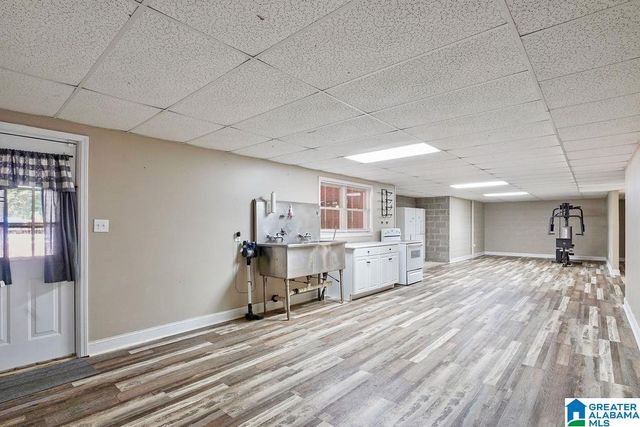 204 HICKORY HILL CIRCLE, Oneonta, AL 35121