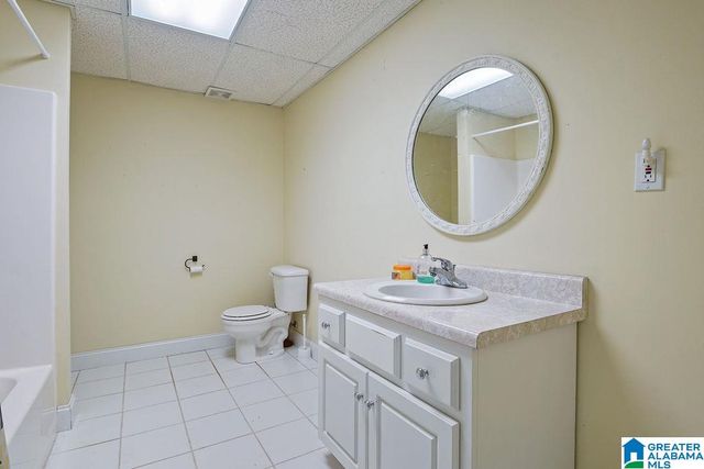 204 HICKORY HILL CIRCLE, Oneonta, AL 35121