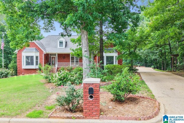 204 HICKORY HILL CIRCLE, Oneonta, AL 35121