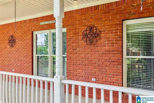 204 HICKORY HILL CIRCLE, Oneonta, AL 35121