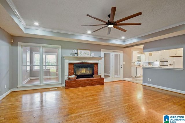 204 HICKORY HILL CIRCLE, Oneonta, AL 35121