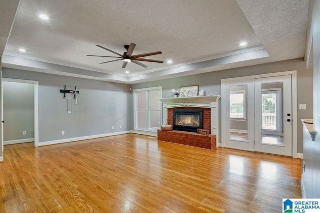 204 HICKORY HILL CIRCLE, Oneonta, AL 35121