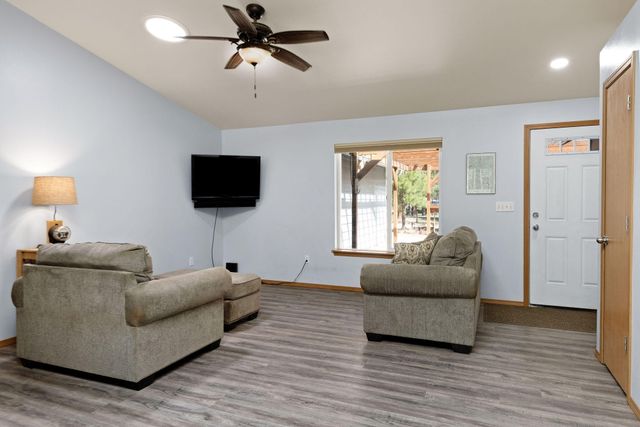14866 Bluegrass Loop, Sisters, OR 97759