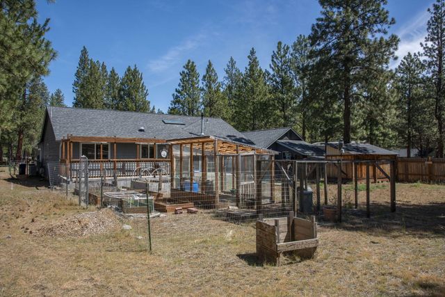 14866 Bluegrass Loop, Sisters, OR 97759