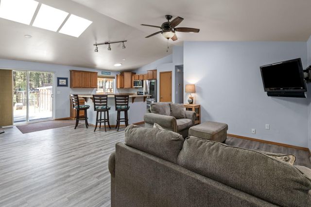 14866 Bluegrass Loop, Sisters, OR 97759