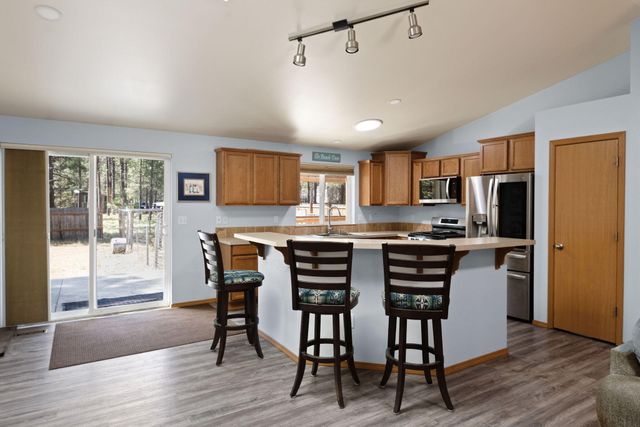 14866 Bluegrass Loop, Sisters, OR 97759