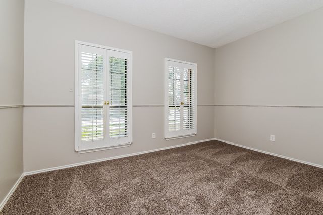 1729 Creek Valley Road, Mesquite, TX 75181