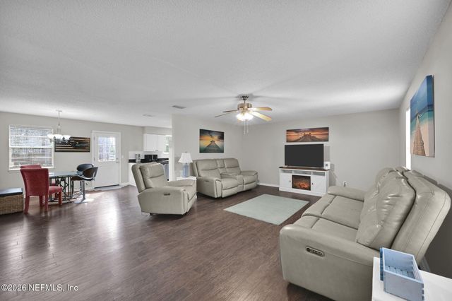 5168 HORSE TRACK Drive N, Jacksonville, FL 32257