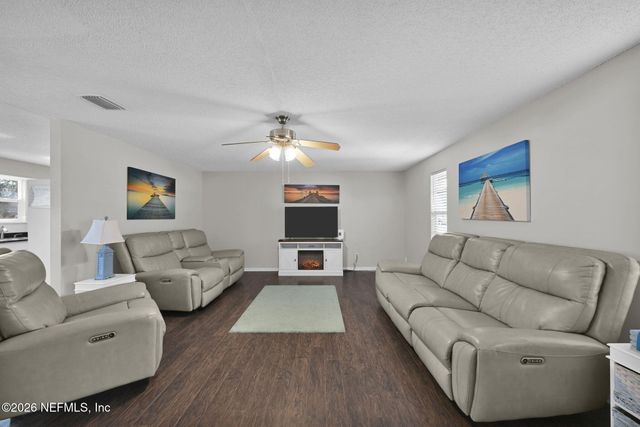 5168 HORSE TRACK Drive N, Jacksonville, FL 32257