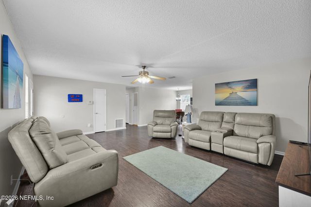 5168 HORSE TRACK Drive N, Jacksonville, FL 32257