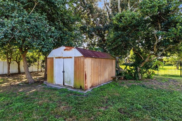 1811 LAKESHORE BOULEVARD, St Cloud, FL 34769