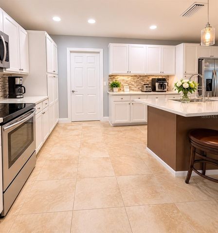 11008 WINGATE DRIVE, Tampa, FL 33624