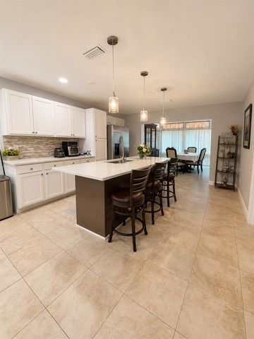 11008 WINGATE DRIVE, Tampa, FL 33624