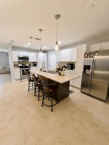 11008 WINGATE DRIVE, Tampa, FL 33624