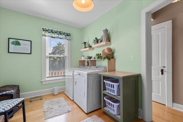 833 Walnut STREET, West Bend, WI 53095