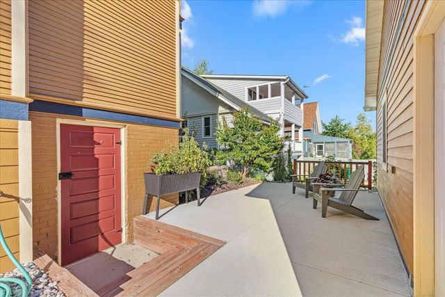 833 Walnut STREET, West Bend, WI 53095