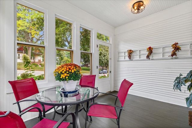 833 Walnut STREET, West Bend, WI 53095