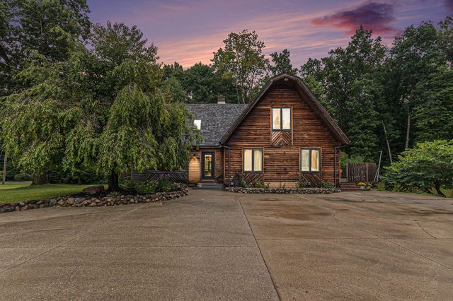 4624 132nd Avenue, Heath Twp, MI 49419