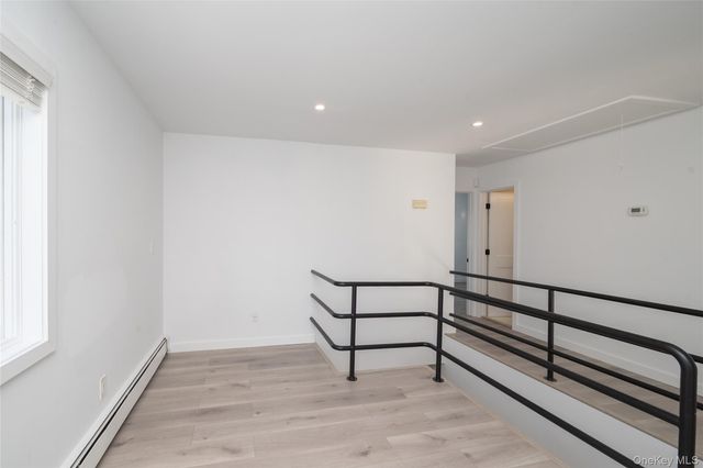 15 Roneck Court, Shirley, NY 11967