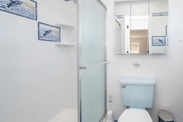 15 Roneck Court, Shirley, NY 11967