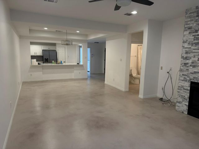 10630 Morado Circle 9, Austin, TX 78759