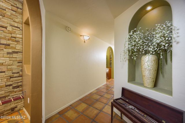 1061 E Canada Vista Place, Oro Valley, AZ 85704
