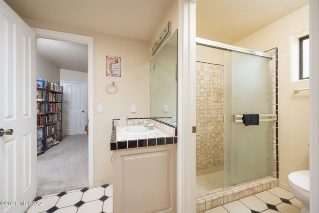 1061 E Canada Vista Place, Oro Valley, AZ 85704