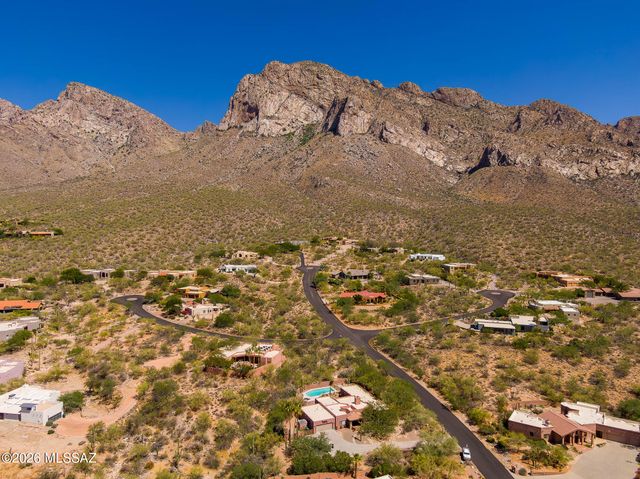 1061 E Canada Vista Place, Oro Valley, AZ 85704