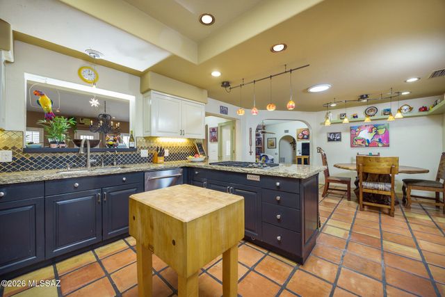 1061 E Canada Vista Place, Oro Valley, AZ 85704