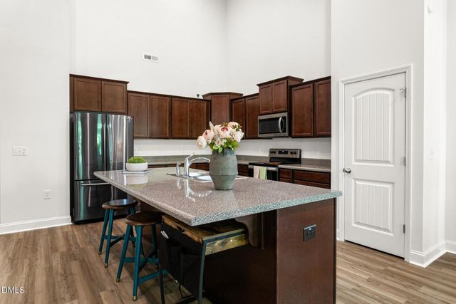 850 Royal Oak Lane, Mebane, NC 27302