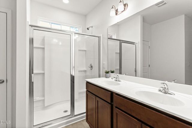 850 Royal Oak Lane, Mebane, NC 27302