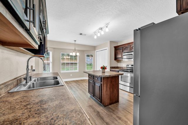 653 Territory Lane, Crestview, FL 32536