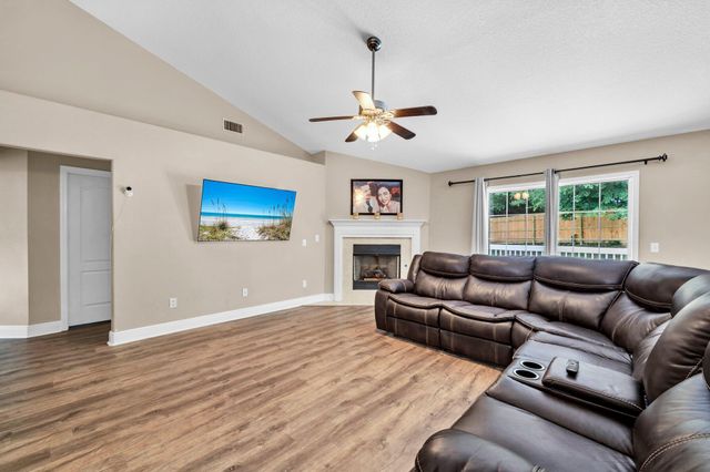 653 Territory Lane, Crestview, FL 32536