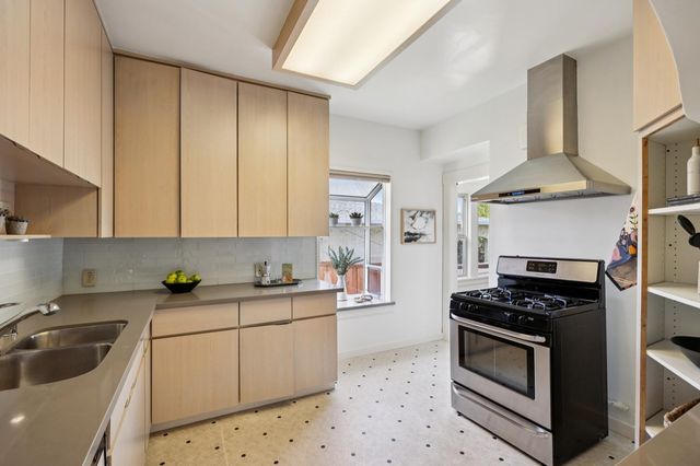 5622 5622 Huntington Ave, Richmond, CA 94804